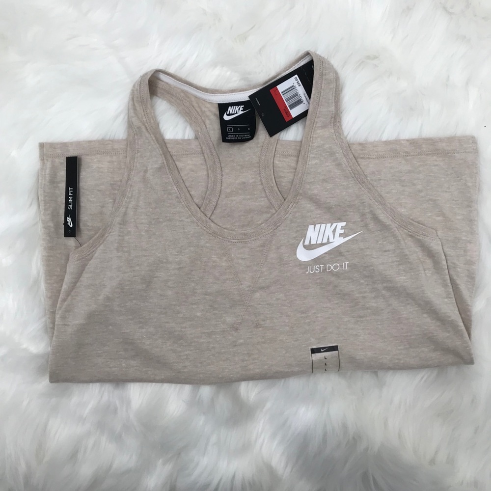 🌸2 for $30🌸 Nike tank top - Picture 2 of 3